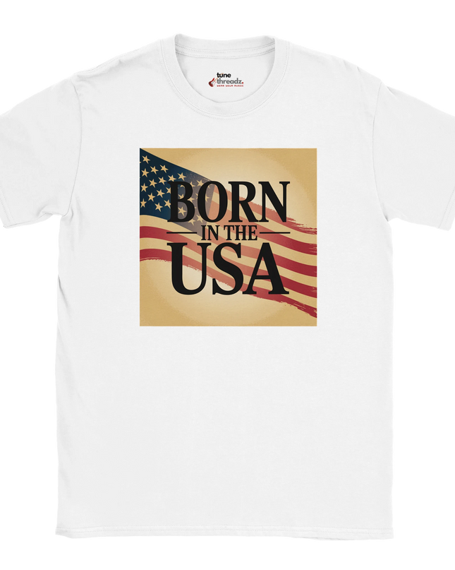 Unisex T‑shirt with bold ‘Born in the USA’ text print