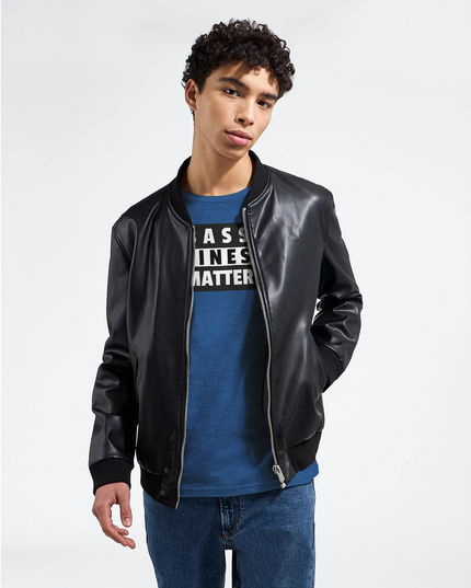 Model wearing Bass Lines Matter relaxed-fit unisex te
